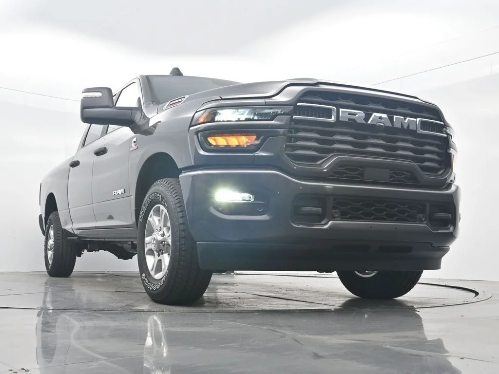 New 2026 Granite Crystal Metallic Clear-Coat Exterior Paint RAM Big Horn image 34
