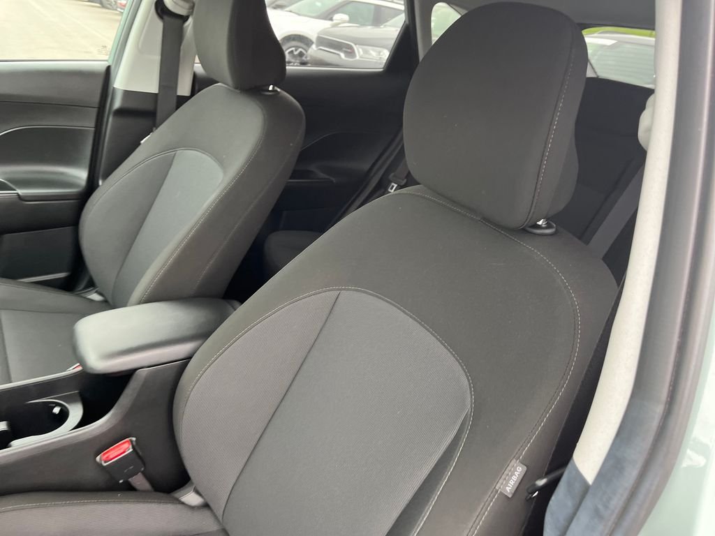 Used 2025 Green Hyundai SEL image 14