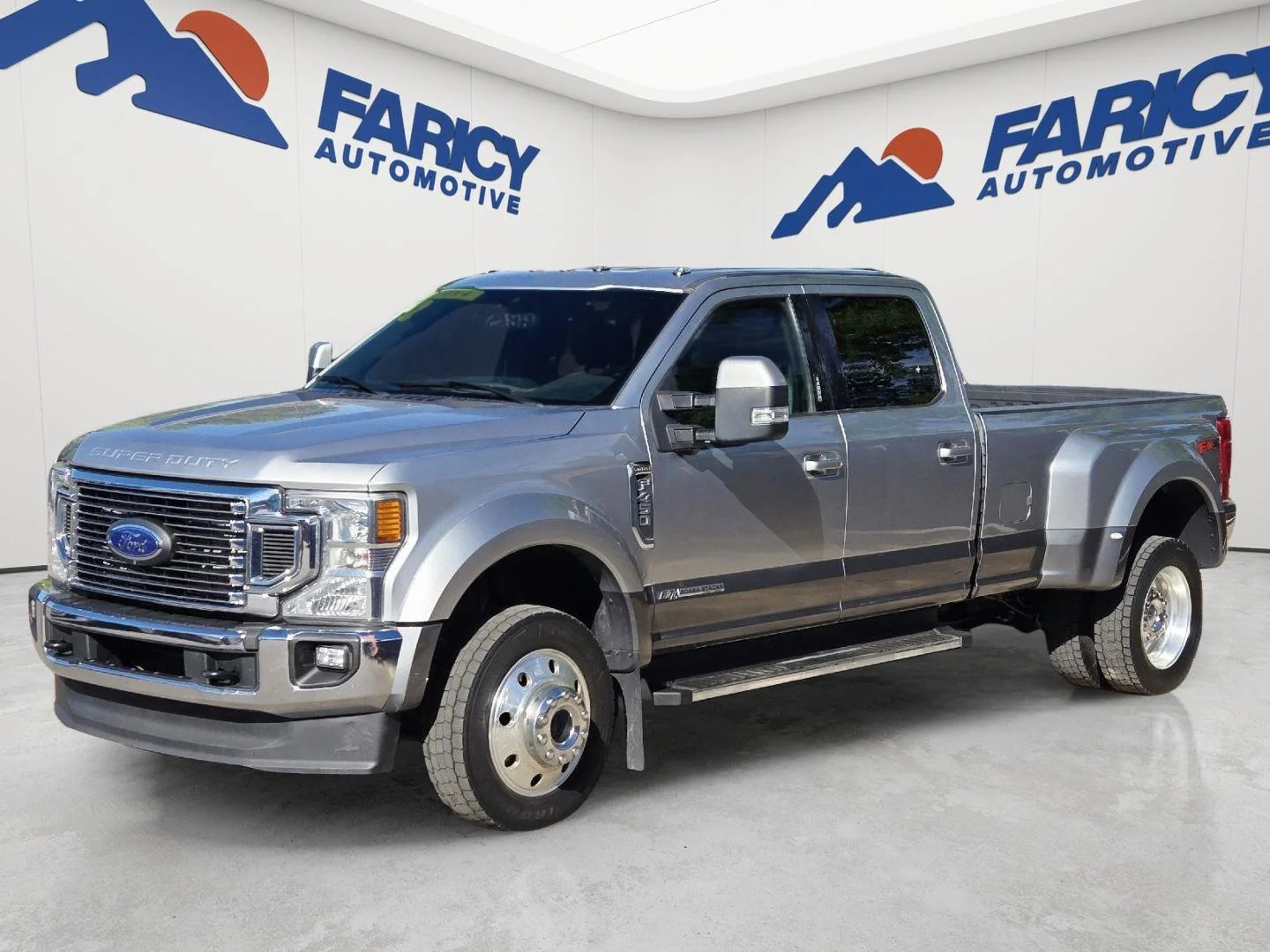 Used 2022 Iconic Silver/Carbonized Gray Ford Lariat image 1