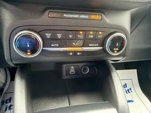 Used 2025 Gray Ford ST-Line image 36