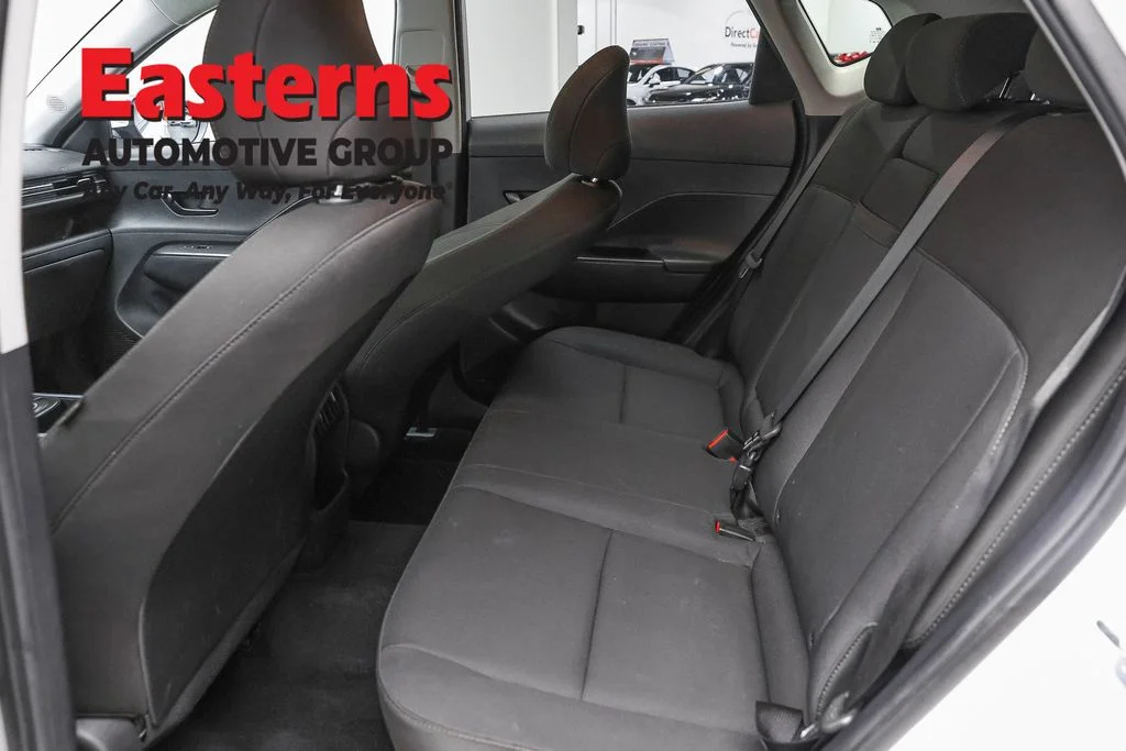 Used 2025 White Hyundai SEL image 20