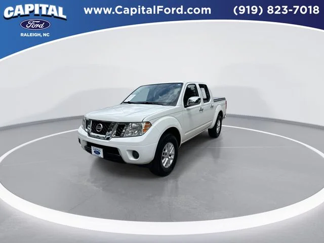 Used 2019 White Nissan SV image 4