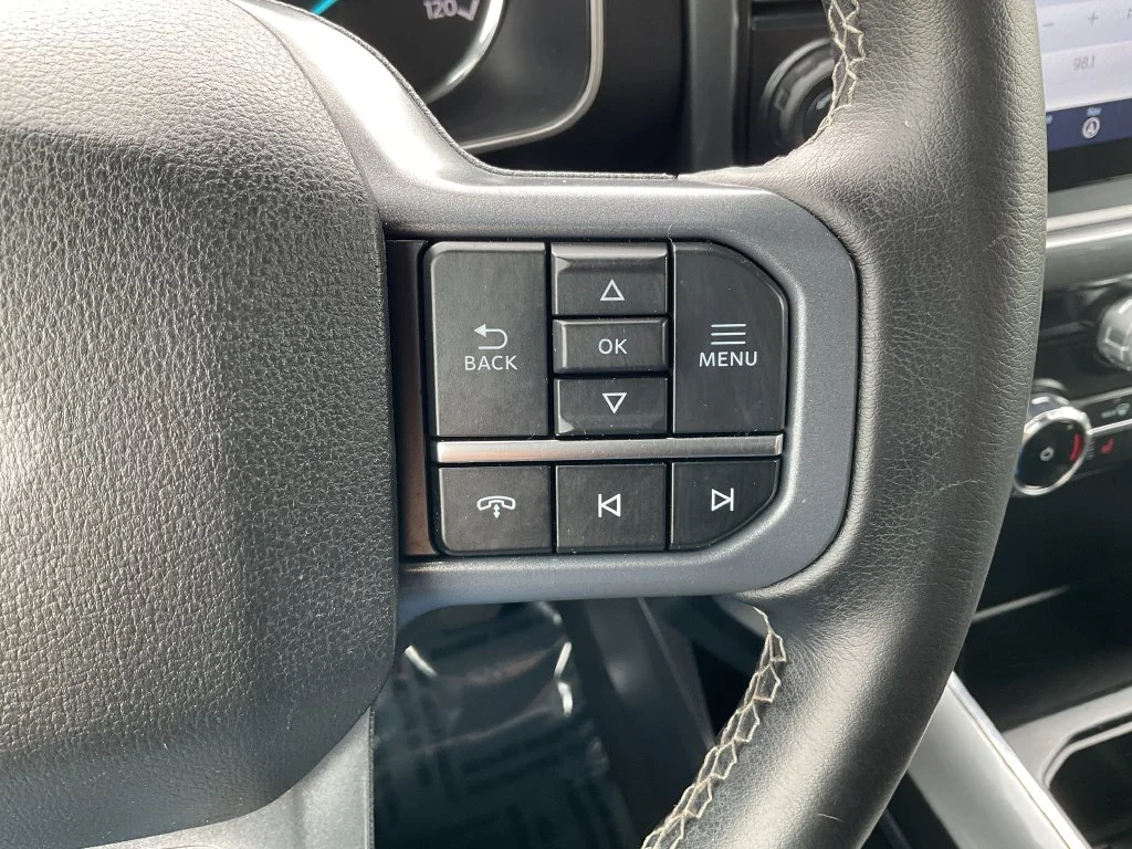 Used 2023 Black Ford XLT image 22