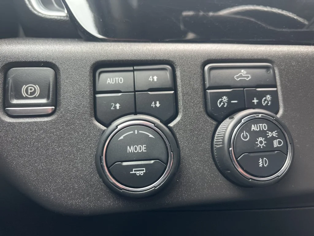 Used 2024 Summit White Chevrolet LT Trail Boss image 21