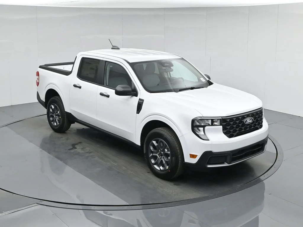 New 2026 Oxford White Ford XLT image 36