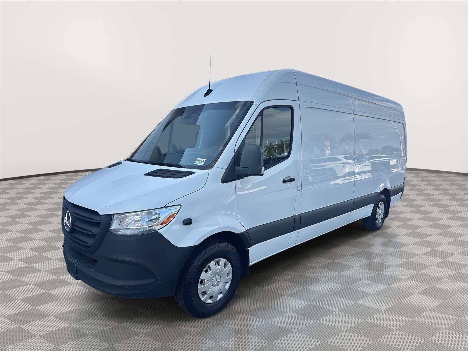 2020 Mercedes-Benz Sprinter 2500 Gas 170 WB High Roof's photo