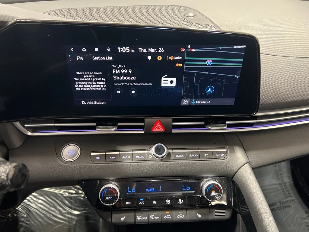 2025 Hyundai Elantra SEL - Photo 18