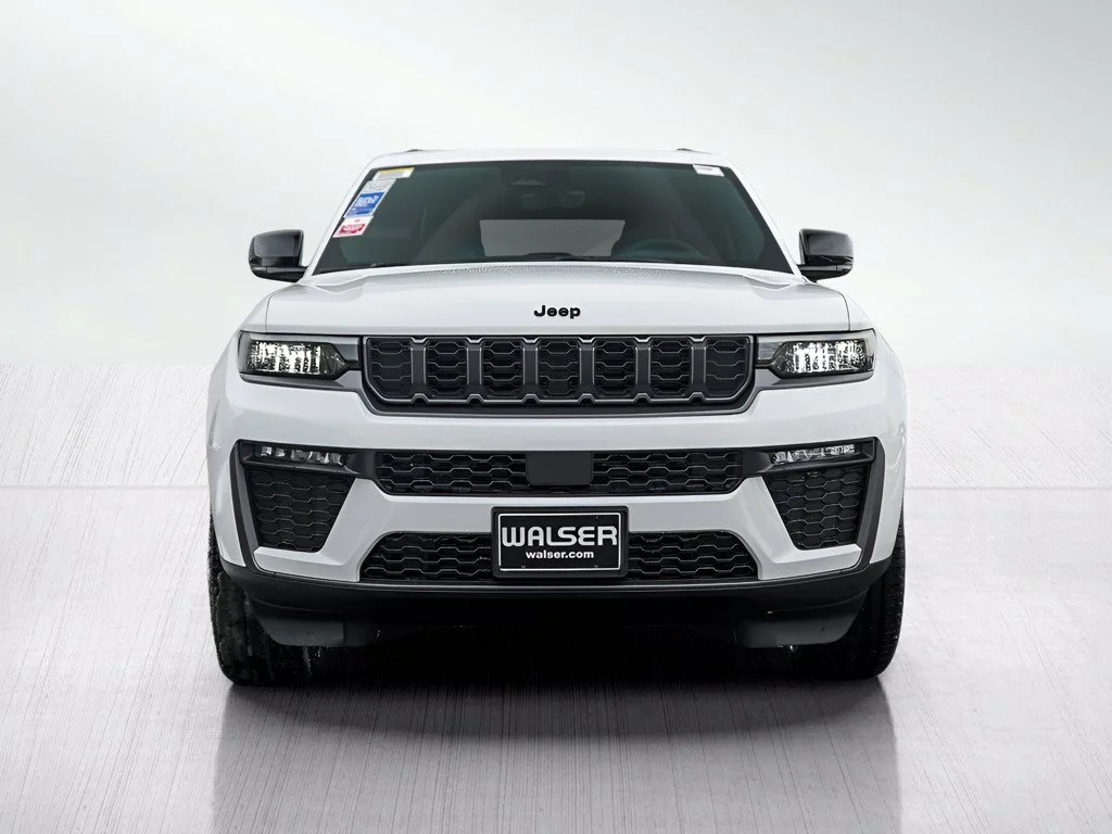New 2026 Bright White Clearcoat Jeep Limited image 2