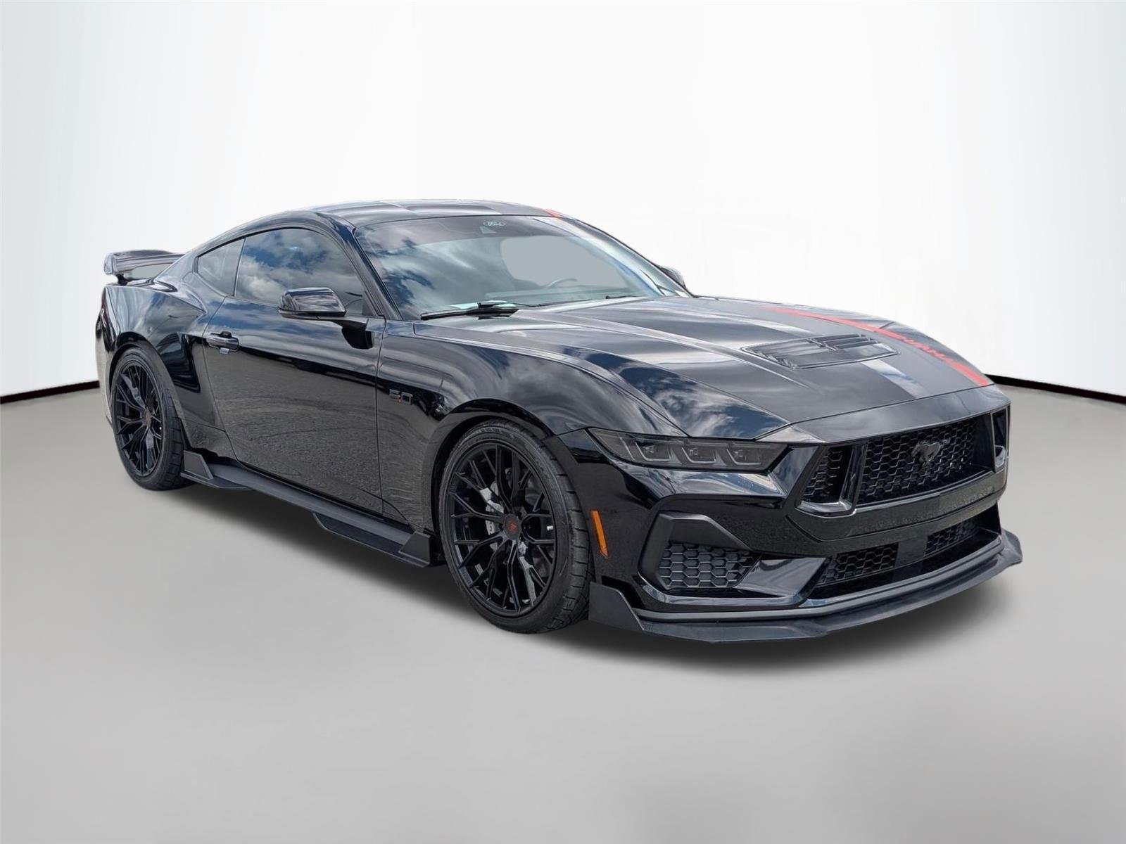Used 2025 Shadow Black Ford GT Premium image 3