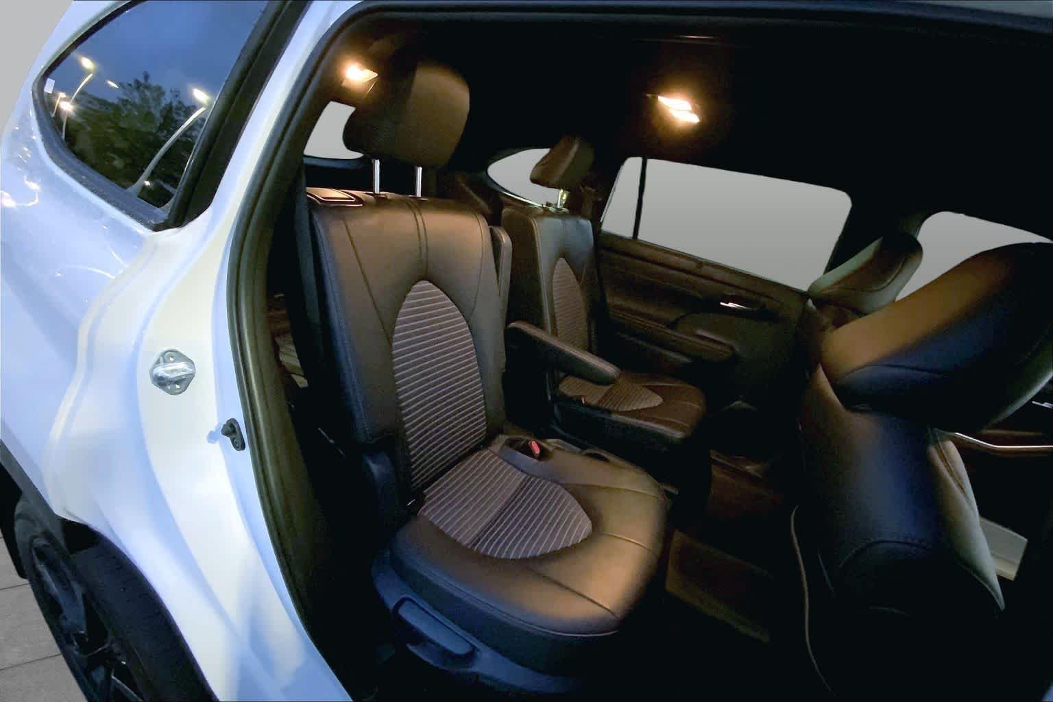 Used 2024 Wind Chill Pearl Toyota LE image 19