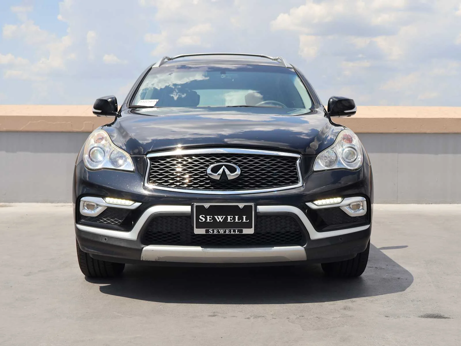 Certified Used 2017 Black Obsidian INFINITI  image 2