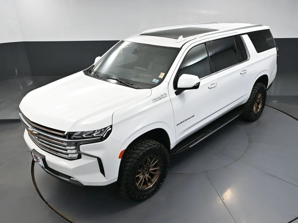 Used 2021 White Chevrolet High Country image 70