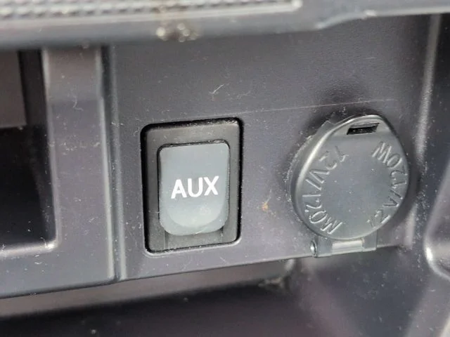 Used 2010 Silver Toyota Limited image 22