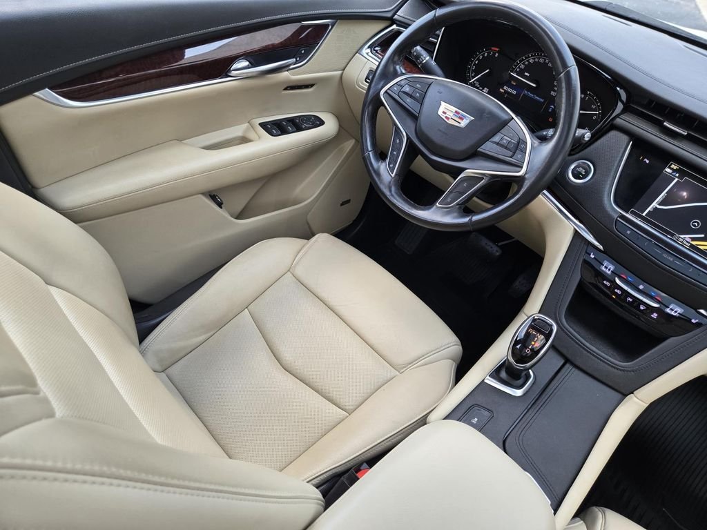 Used 2018 White Cadillac Luxury image 18