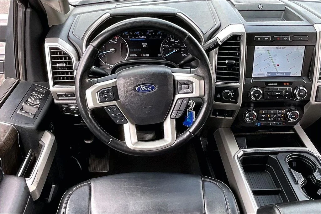 Used 2021 White Ford Lariat image 4