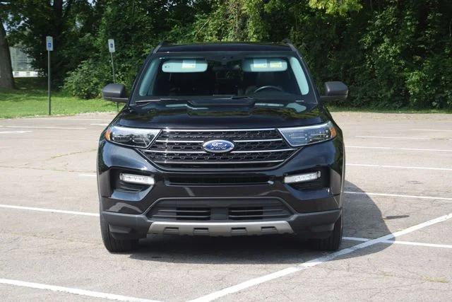 Used 2023 Black Ford XLT image 22