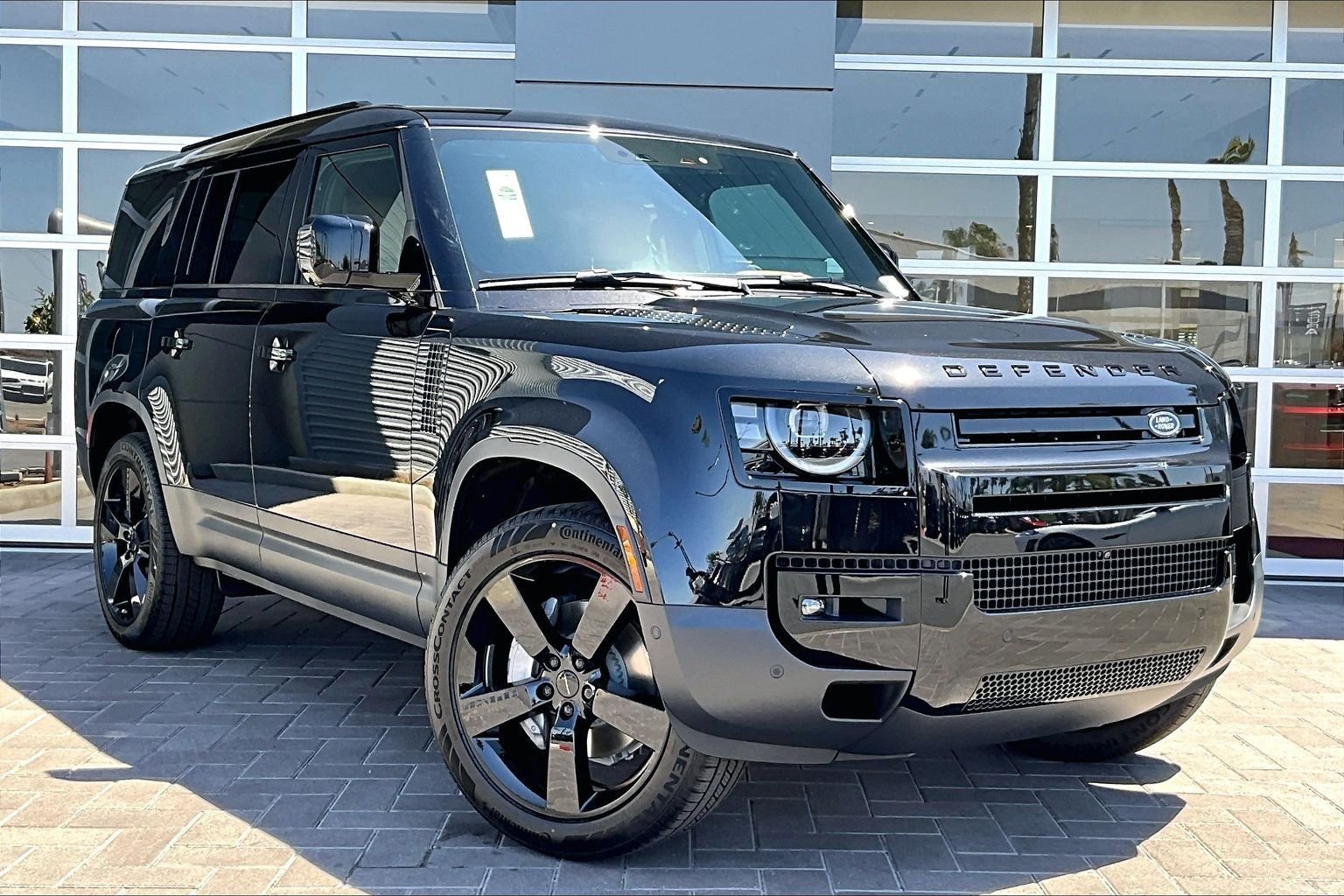 New 2026 Santorini Black Land Rover S image 2