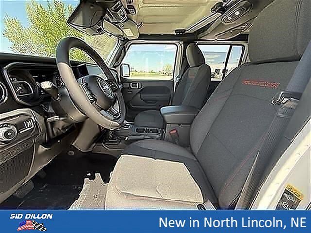 New 2026 Bright White Clearcoat Jeep Rubicon image 15
