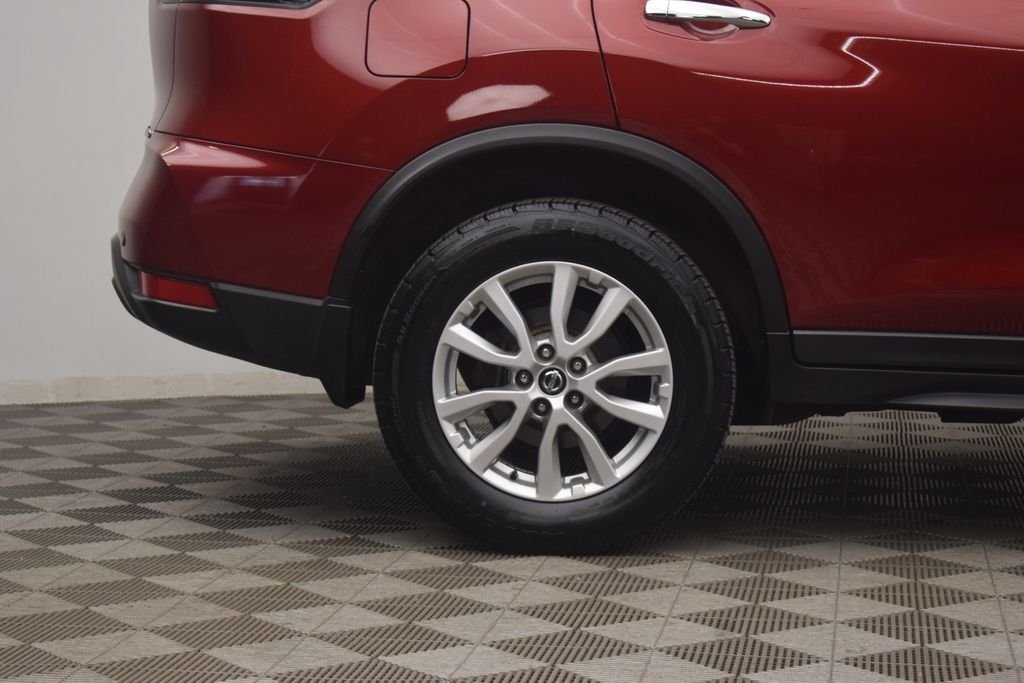Used 2020 Red Nissan SV image 25