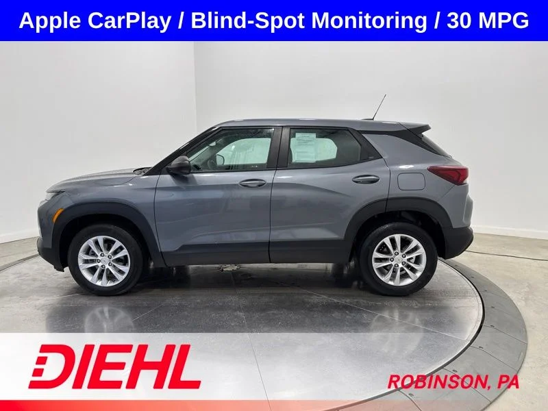 Used 2022 Gray Chevrolet LS image 4