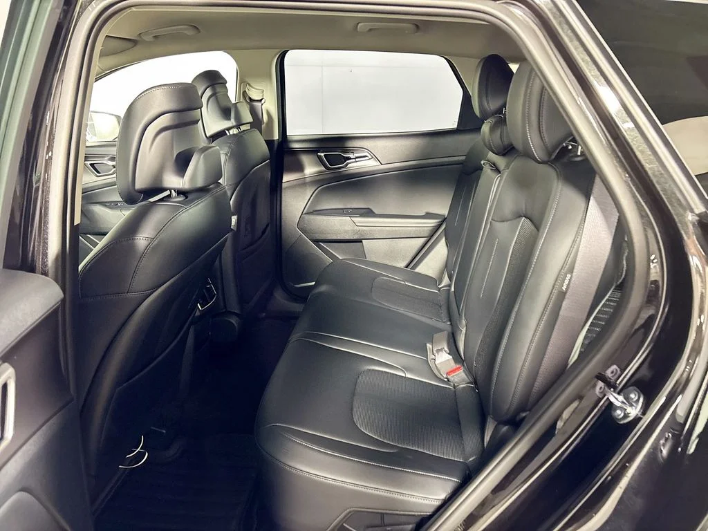 New 2026 Fusion Black Kia EX image 19