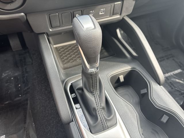 New 2026 Glacier White Nissan Crew Cab S image 19