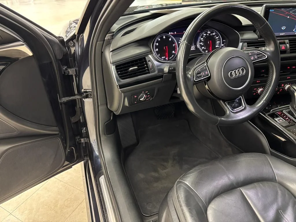 Used 2018 Moonlight Blue Metallic Audi 2.0T image 9