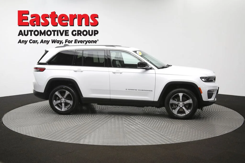 Used 2023 White Jeep 4xe image 48
