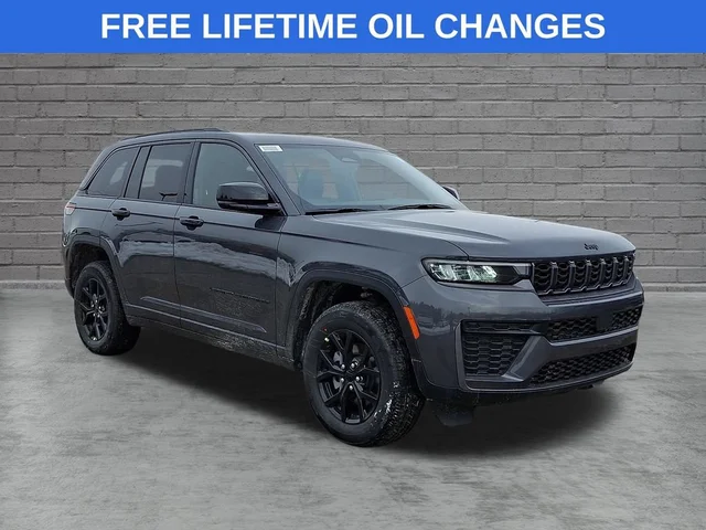 2026 Jeep Grand Cherokee Laredo Altitude