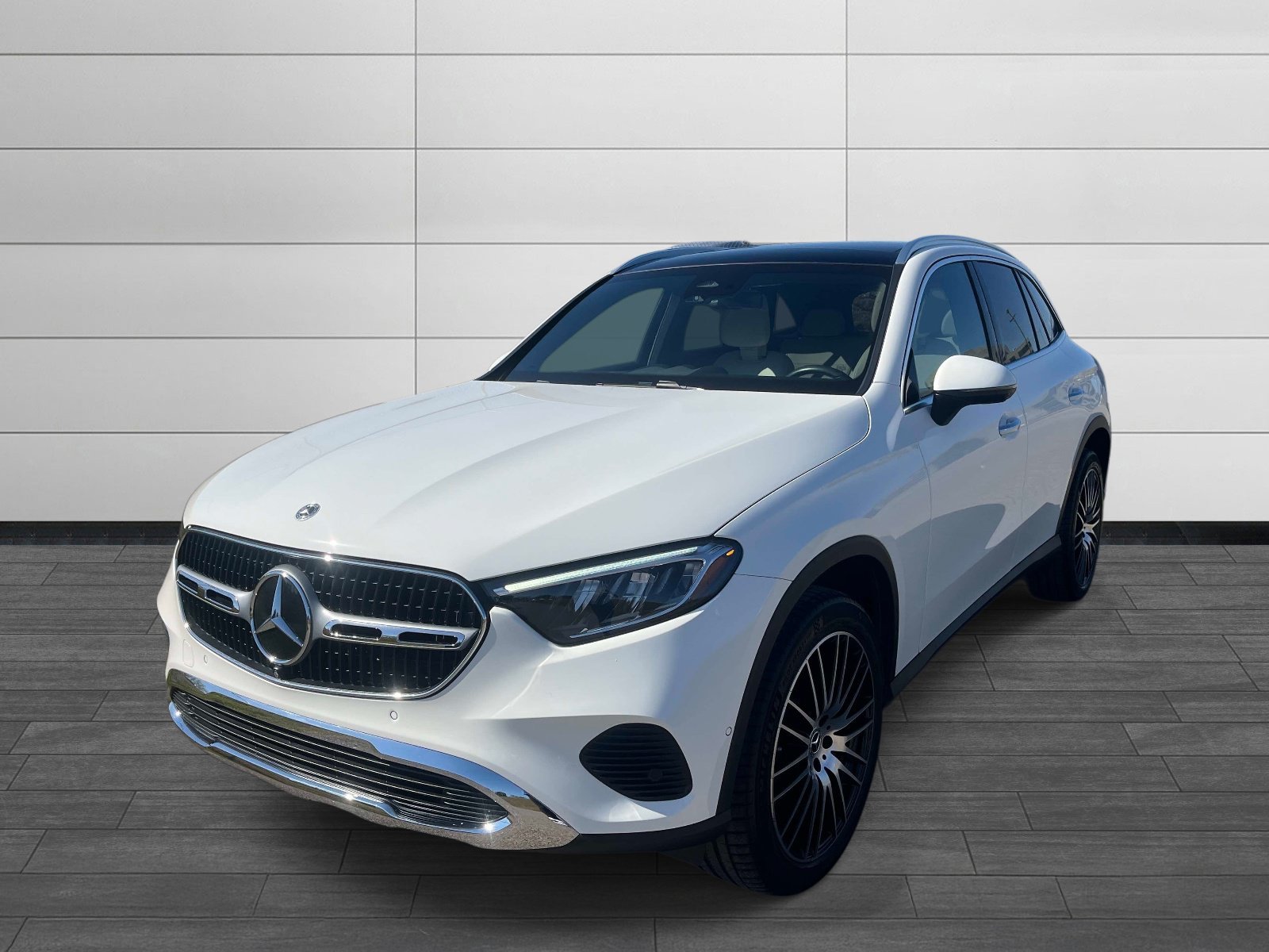 Used 2026 Polar White Mercedes-Benz GLC 300 image 7