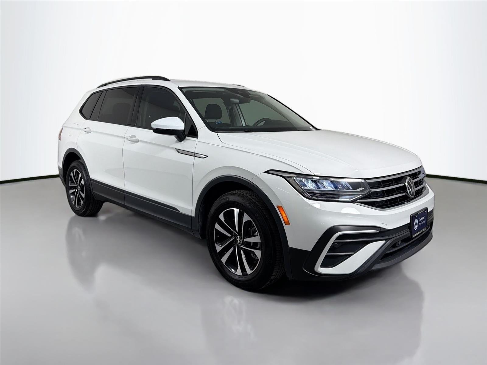 Certified Used 2023 Pure White Volkswagen S image 4