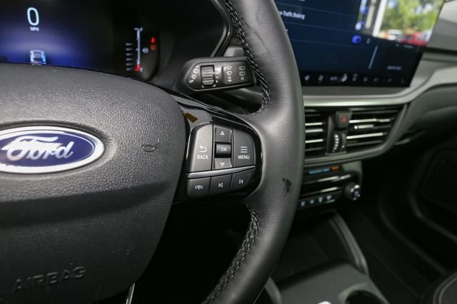 Used 2023 Silver Ford Active image 33