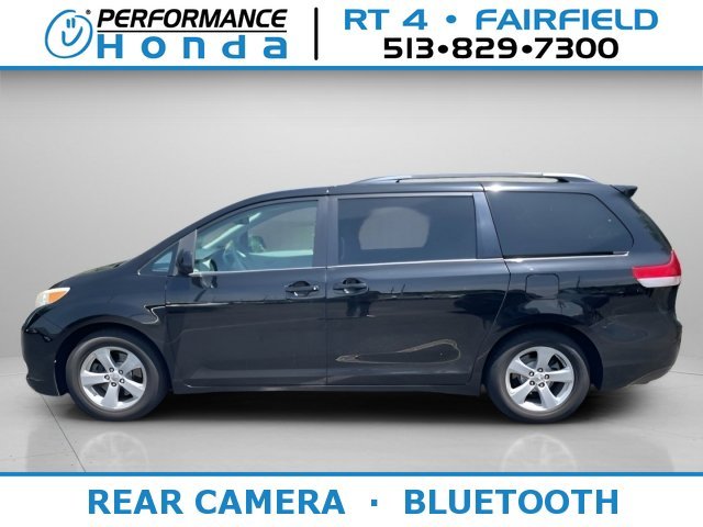 2014 Toyota Sienna LE V6 8-Passenger's photo
