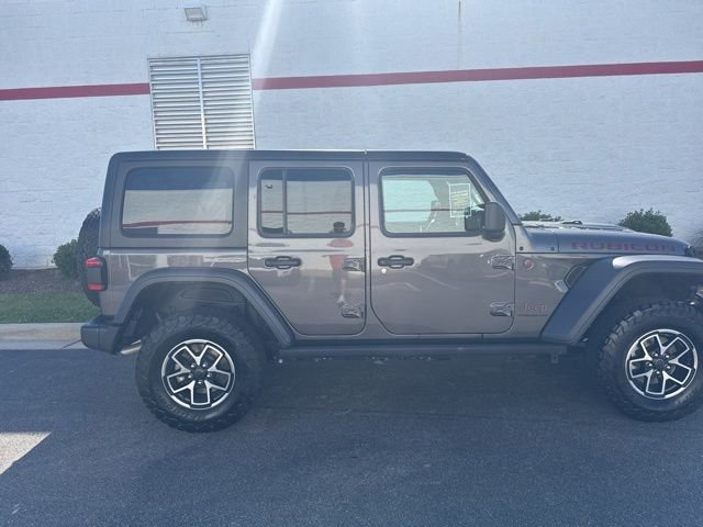 Used 2025 Gray Jeep Rubicon image 8
