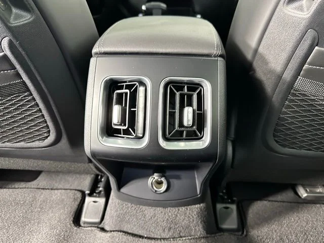 2025 Kia Sorento EX - Photo 20