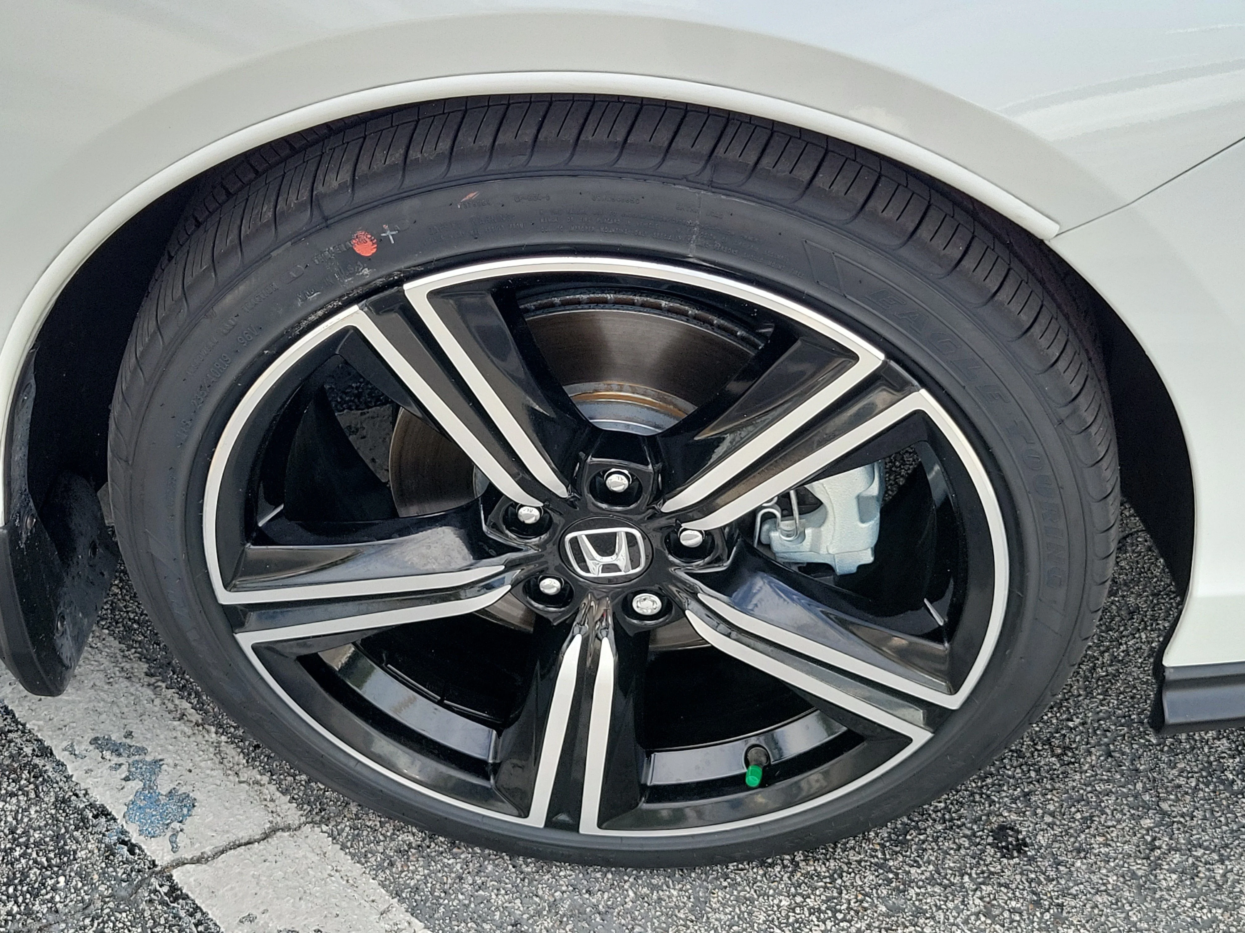 Used 2024 Platinum White Pearl Honda HYBRID SPORT image 9