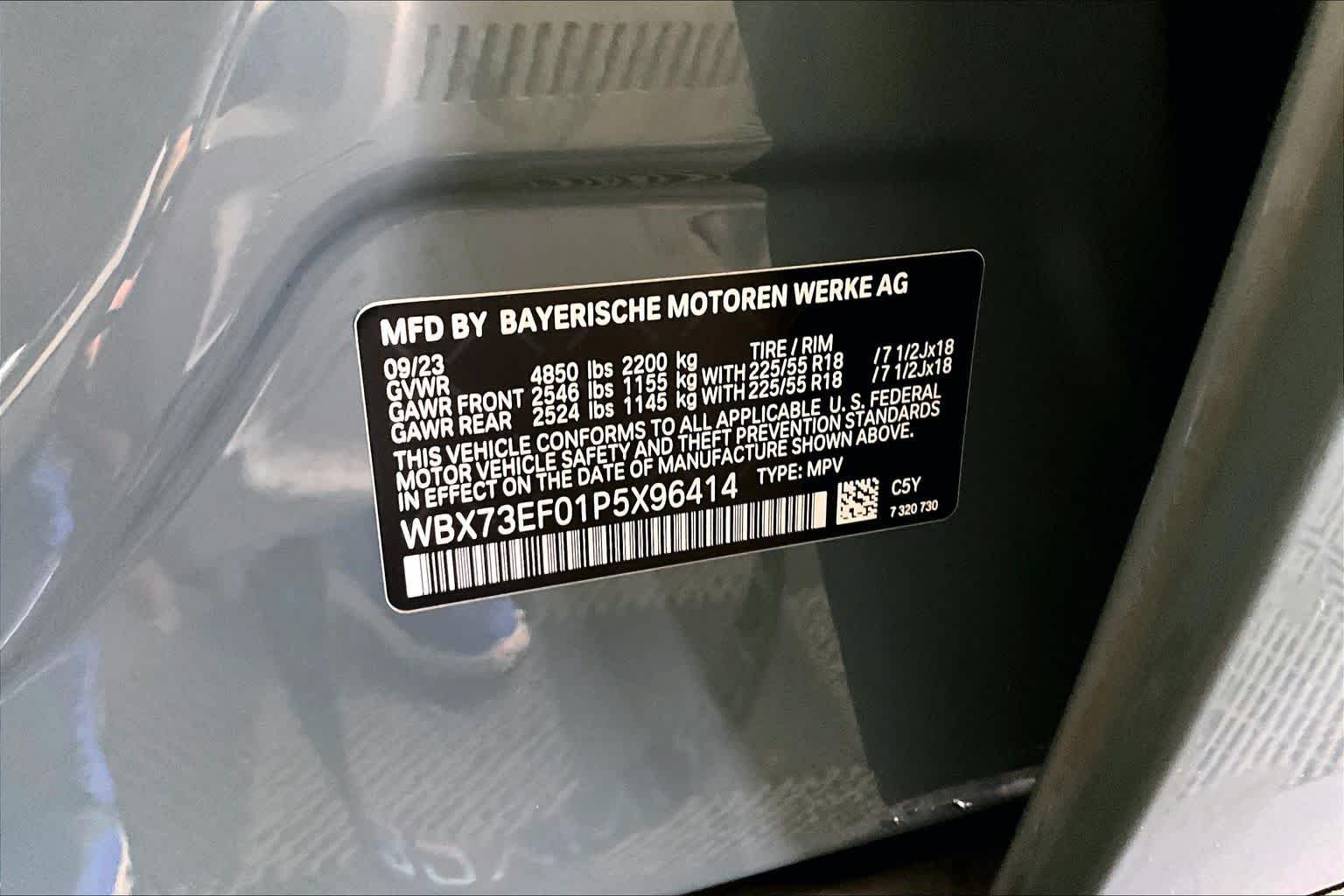 Used 2023 Cape York Green Metallic BMW xDrive28i image 34