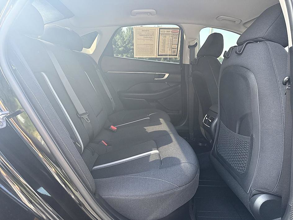 Used 2025 Abyss Black Hyundai SEL image 21