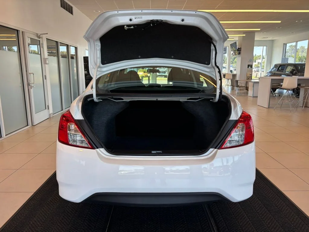 Used 2019 White Nissan 1.6 S Plus image 9