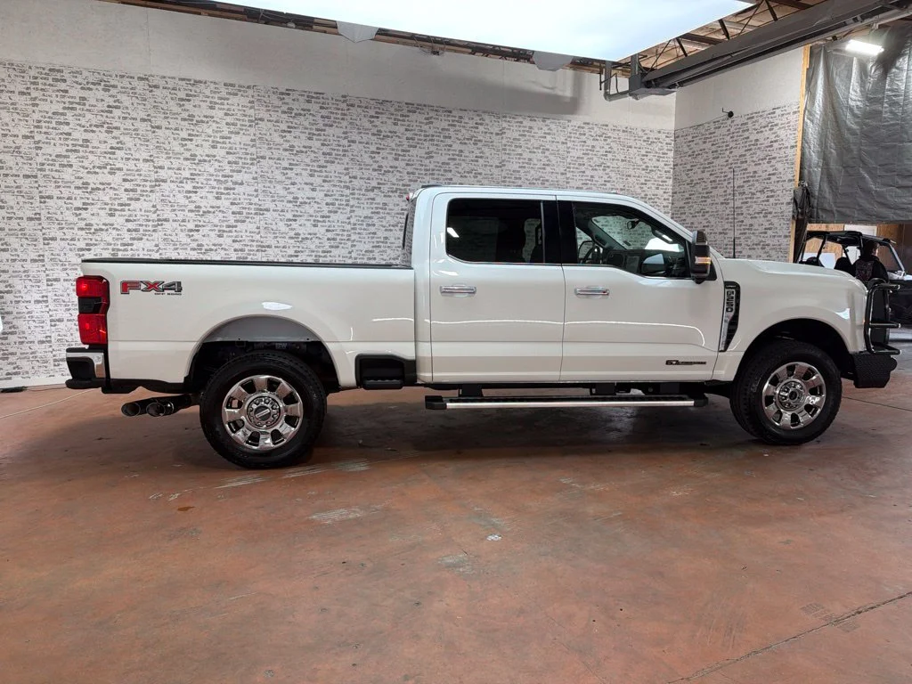Used 2024 Oxford White Ford Lariat image 8