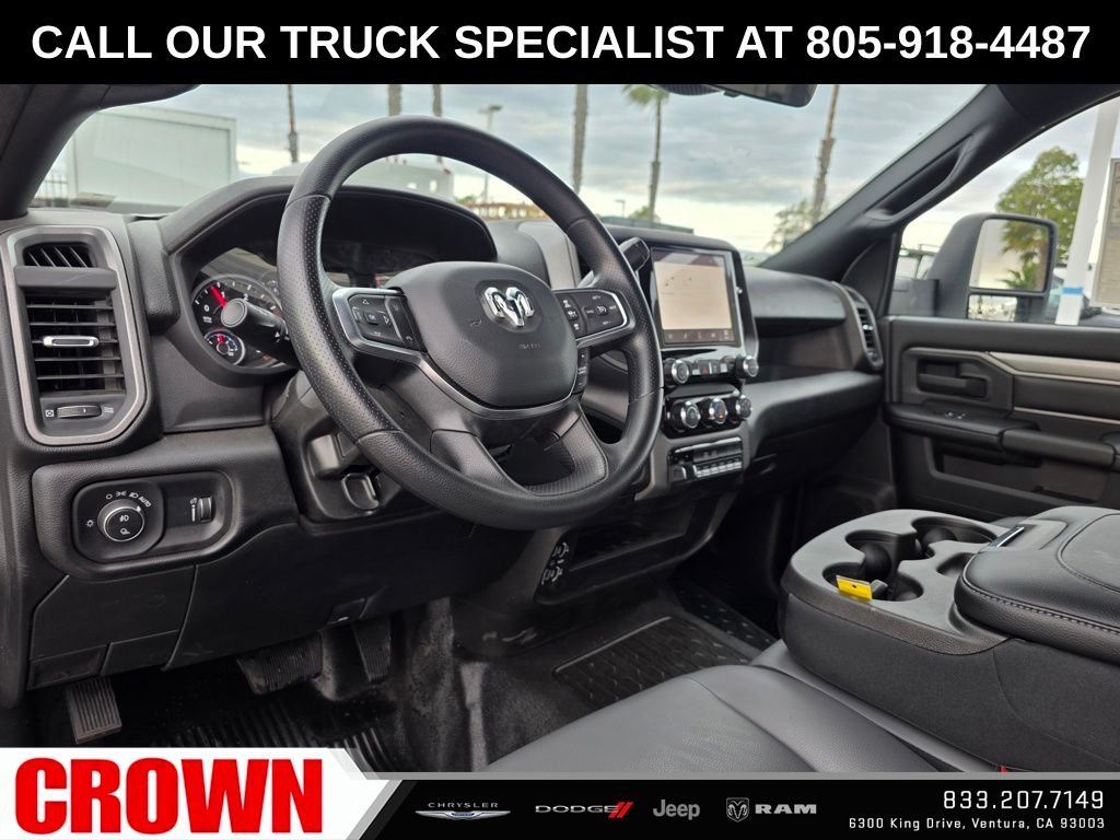2025 RAM 3500 Chassis Tradesman - Photo 17