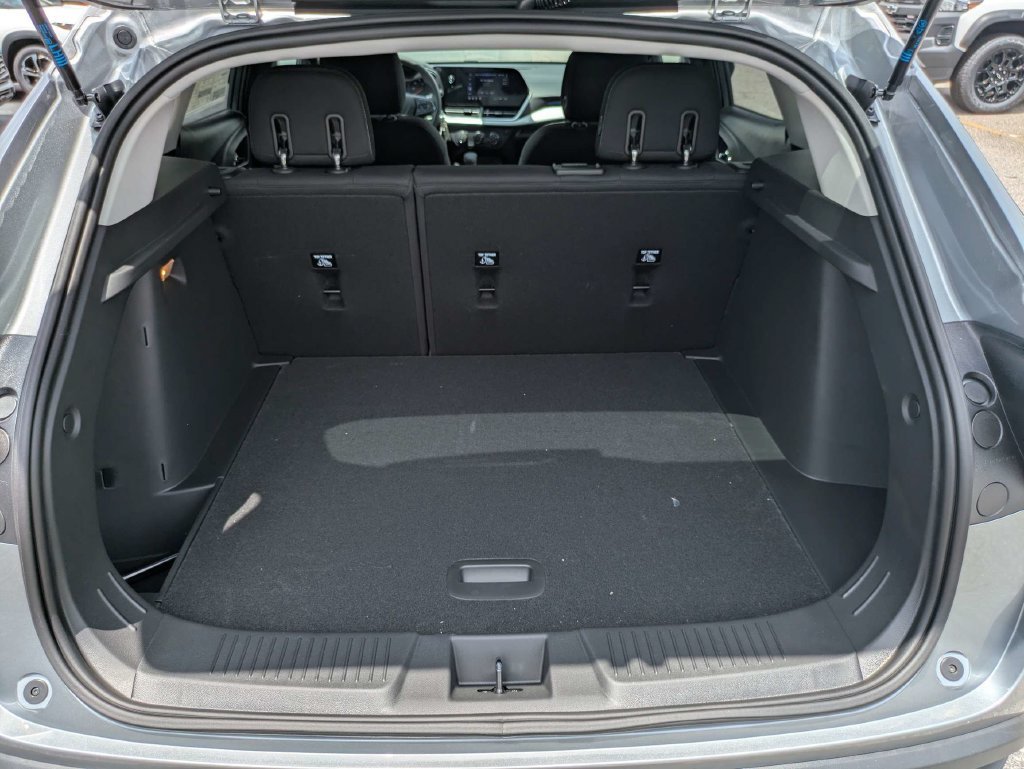 2026 Chevrolet Trax LS - Photo 14