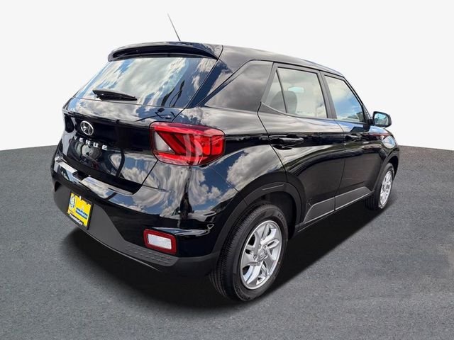 Used 2026 Black Hyundai SE image 3