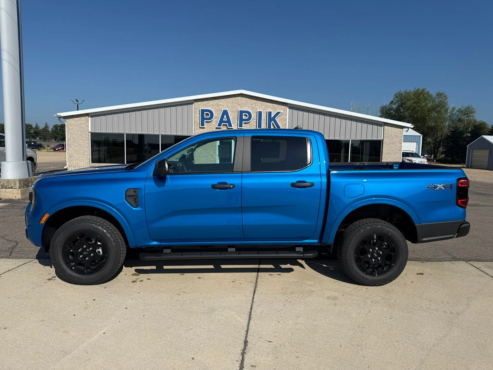 New 2026 Velocity Blue Metallic Ford XLT image 3