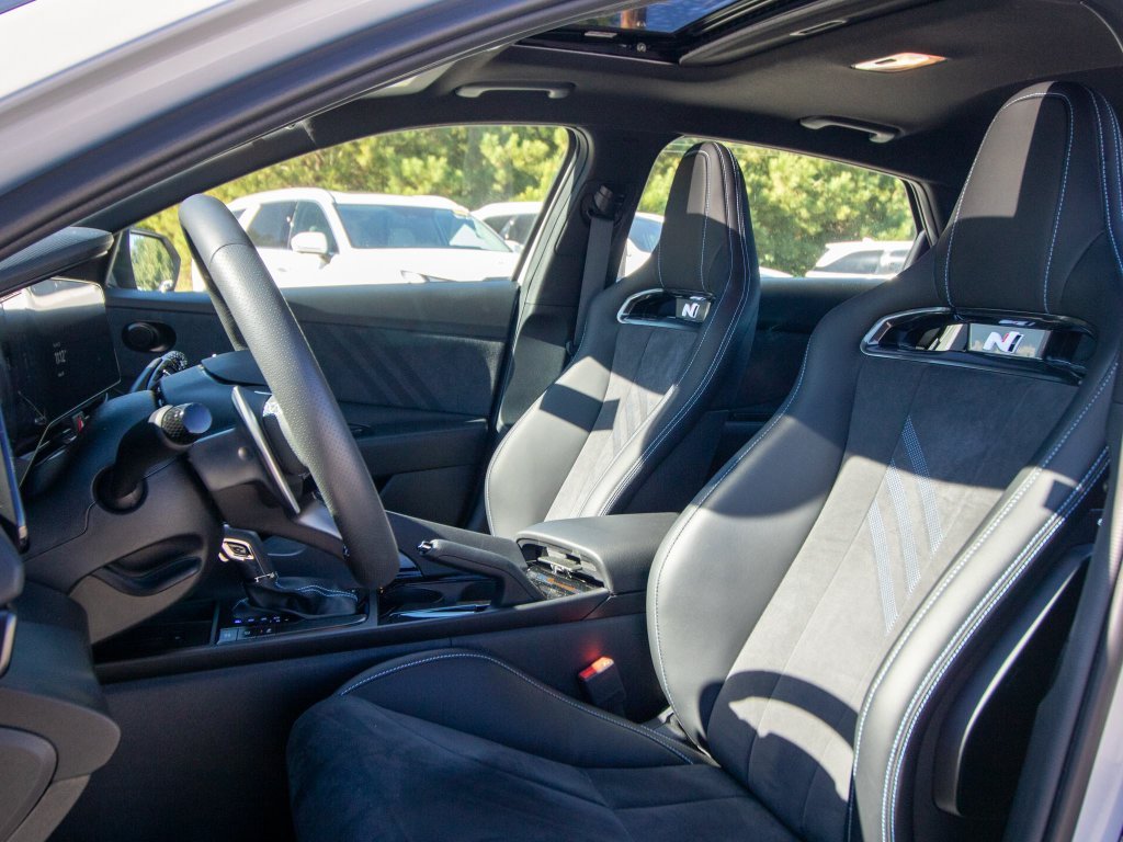 Used 2025 Gray Hyundai Base image 8