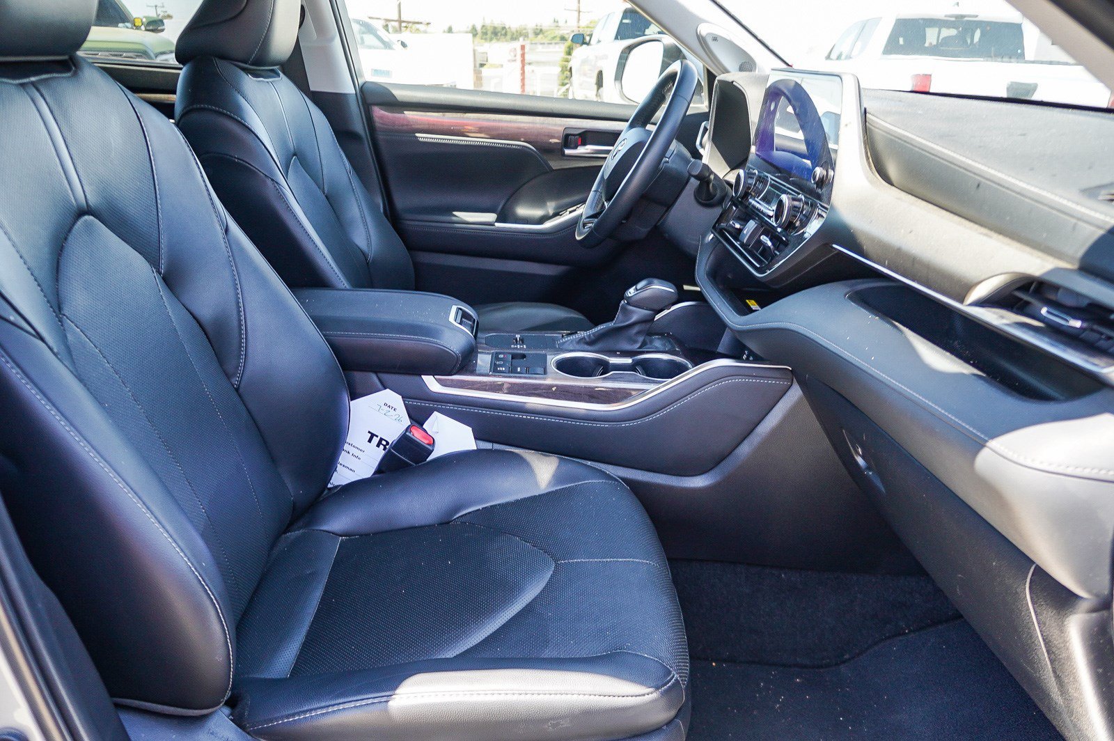 Certified Used 2024 Moon Dust Toyota Limited image 17