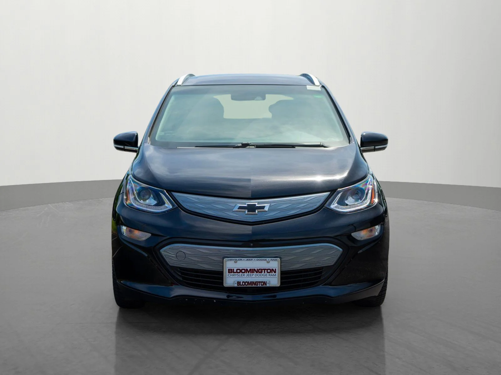 Used 2019 Chevrolet Bolt EV Premier with VIN 1G1FZ6S01K4141468 for sale in Minneapolis, MN