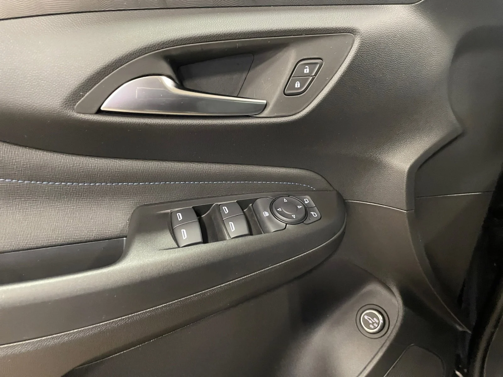 New 2026 Ebony Twilight Metallic Buick Sport Touring image 13