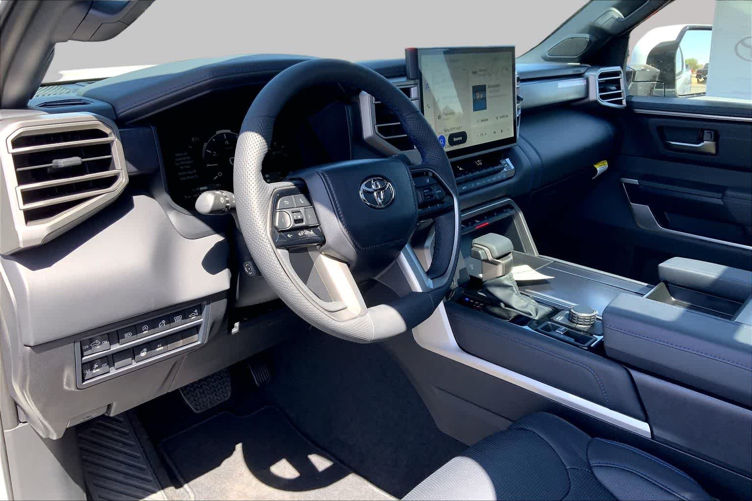 New 2026 Wind Chill Pearl Toyota Platinum image 8