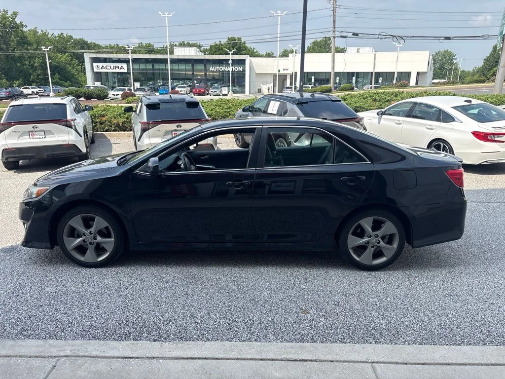 Used 2012 Black Toyota SE image 7